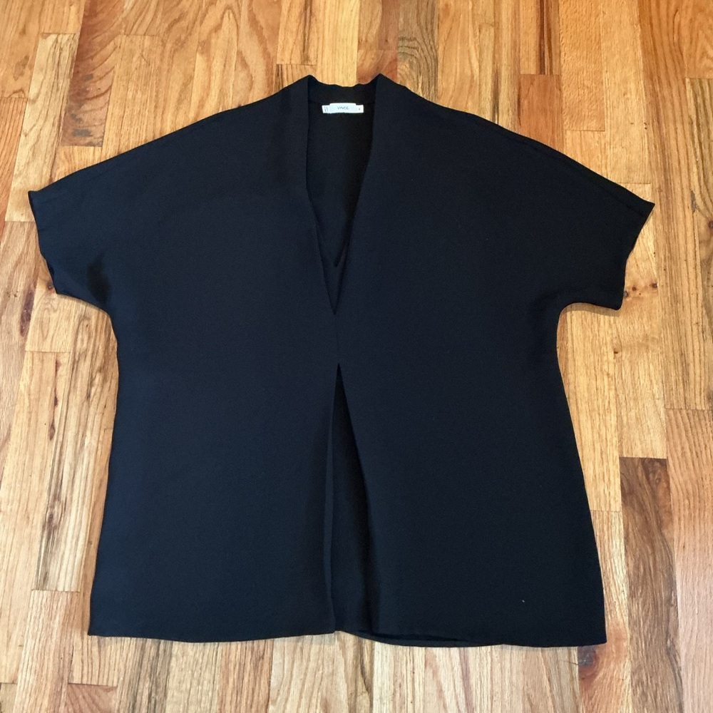 Vince Black Short-Sleeve Inverted Pleat oversize Blouse